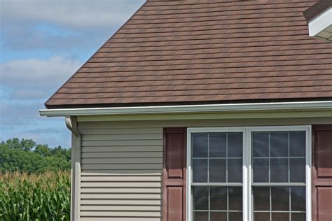 Miramac metals ensures quality products paired with excellent service. 057 | Erie Metal Roofs