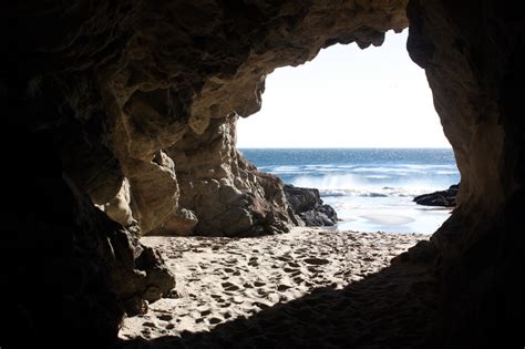 If crystal cove is the quiet gem of orange county, then this stretch of coastline is a ragged uncut diamond, sworn to fun, loyal to none. Leo Carrillo State Park - South Beach, Malibu, CA ...