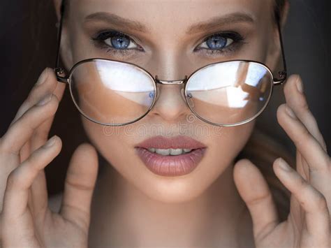 Close Up Portrait Of A Woman In Eyeglasses Stock Image Image Of Optometry Confident 182465283