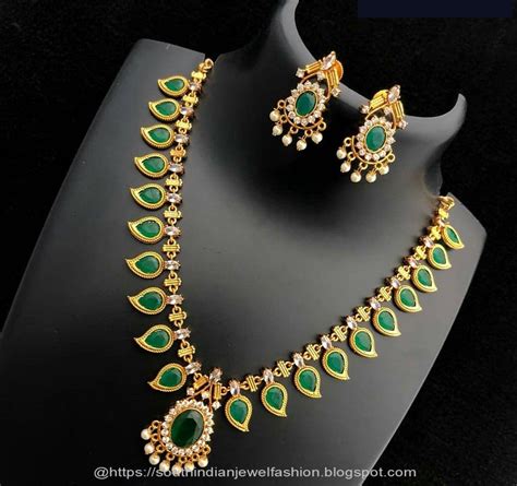 Mejuri provides dainty, minimal jewelry at an affordable price point. Attractive Jewels at affordable price from Antique_Attraction | Gold jewelry earrings, Gold ...