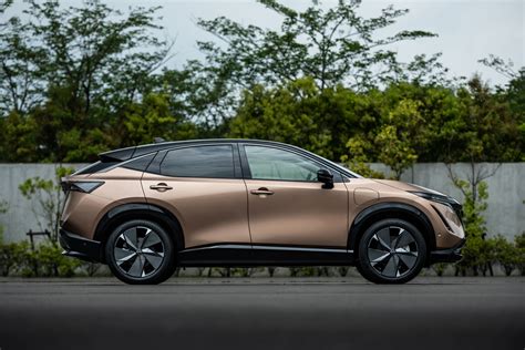 The nissan ariya is an electric compact crossover suv produced by the japanese automobile manufacturer nissan at its tochigi plant in japan starting in july 2020 for the 2021 model year. Nissan Ariya Could Spawn A Larger Electric SUV | Carscoops
