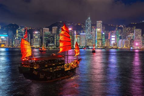The past, present and future collide in intoxicating Hong Kong - Expats
