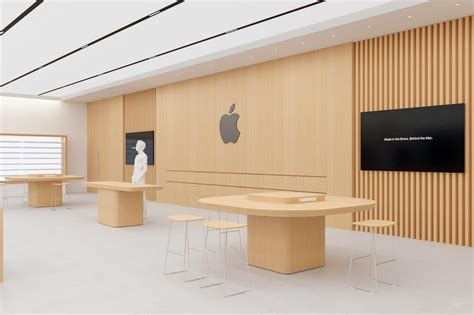 First Apple Store In The Bronx Opens With Refreshed Design Dedicated