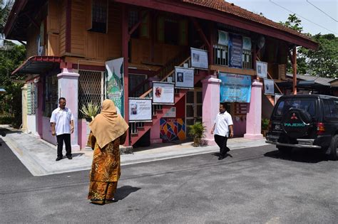 Pejabat pembangunan persekutuan negeri perak. Unit Pendidikan Islam: SURAU IMARAH