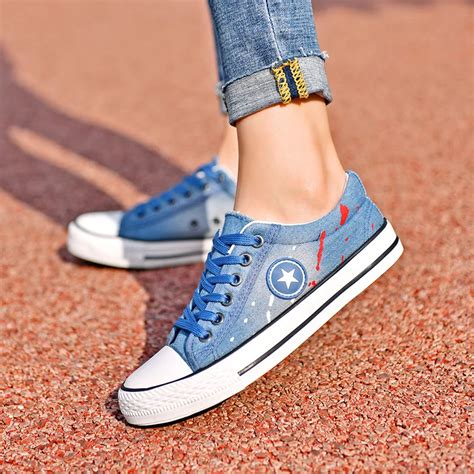 2018 Autumn New Fashion Simple Solid Color Flat Canvas Shoes Women