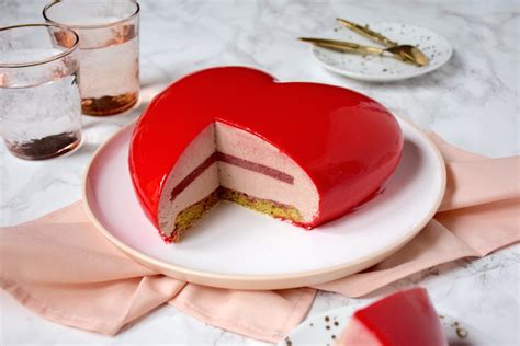 Gâteau cœur fraise pistache entremet St Valentin