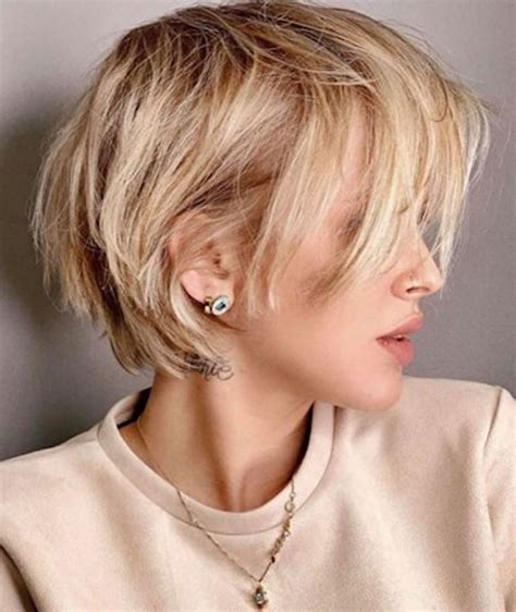 Chic Flattering Short Hairstyles For Thin Hair Fashionisers