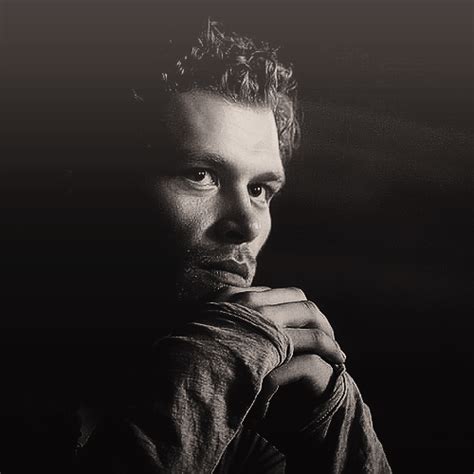 He's an eloquent, poetic, and hopelessly romantic villainous hybrid and you're in love with him. Klaus Mikaelson Quotes Wallpaper | Quotes O load