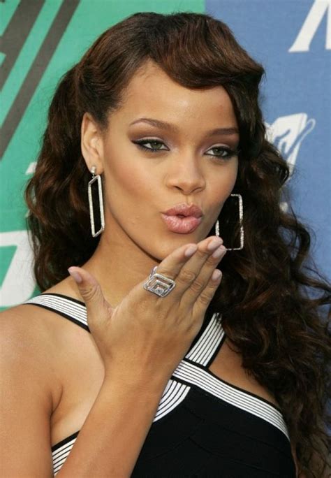 ♠️♥️rihanna♦️♣️ Young Rihanna Rihanna Outfits Best Of Rihanna