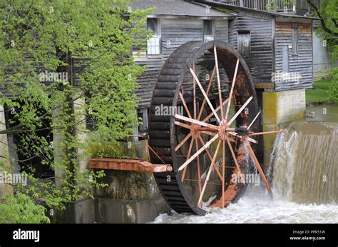 Water Wheel At A Old Grist Mill In Pigeon Forge Tennessee Stock Photo