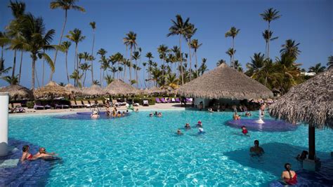 Los periódicos diarios de república dominicana. Fallecen 3 personas en 5 días en el mismo hotel de ...