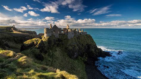 Dunluce Castle Travel Guide And Map Nordic Visitor