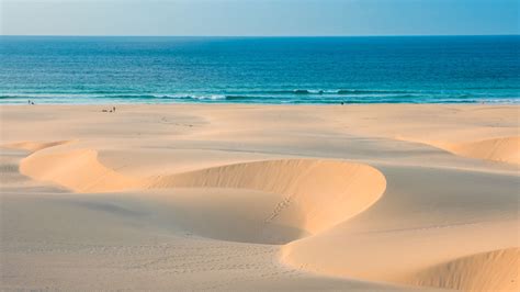 The wreck of the spanish cargo ship cabo santa maria, which ran aground on september 1. Vacanze a Boa Vista (Capo Verde)