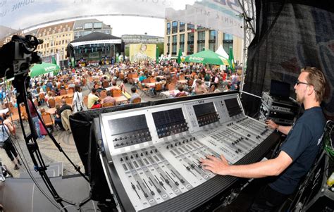 Wurm veranstaltungstechnik ist ihr professioneller partner im bereich corporate event, messebau, konzerte, festinstallationen und mobile bühnen. Tontechnik - SONNEK