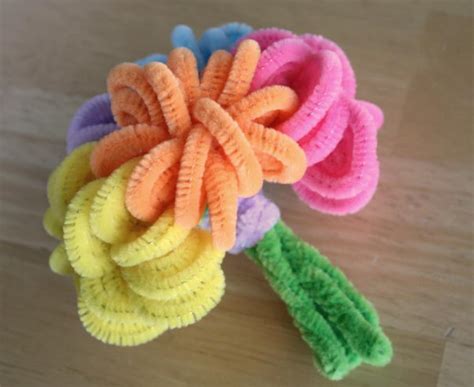 80+ Cool Pipe Cleaner Crafts - Hative