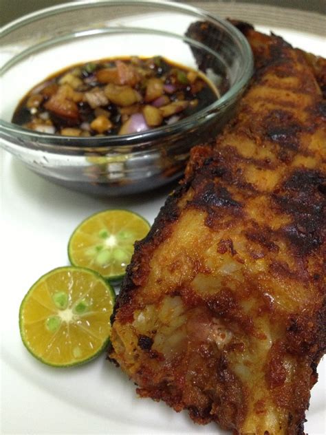 Kandungan gizi tinggi dalam ikan patin sangat berguna untuk mengurangi kadar kolesterol dalam darah dan mencegah terkena penyakit. resepi dapur kecil : Ikan Pari Bakar