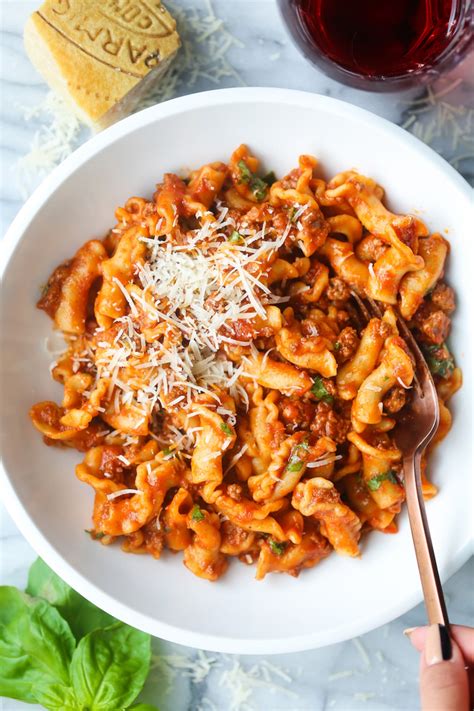 I used ground beef but you could easily use ground turkey or chicken. Instant Pot Ground Beef and Pasta - Damn Delicious | Kitchn