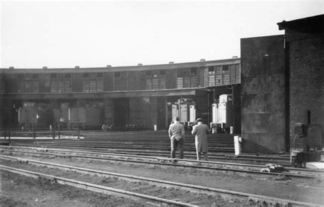 Crestline Ohio Prr Roundhouse 1948 Railroad Photography