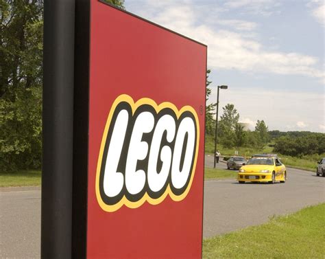 New Lego store opens in central Pa. - pennlive.com