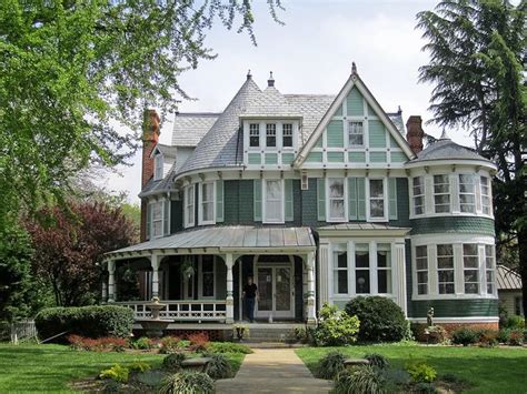 Beautifully Detailed Queen Anne Victorian Houses