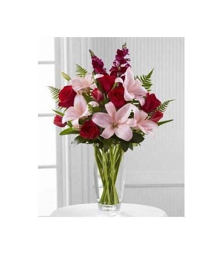 The Ftd Perfect Romance Bouquet By Vera Wang 15700 Available Online