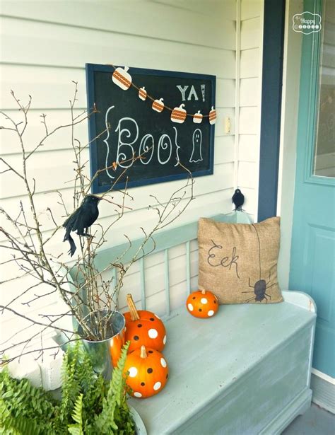 Diy Halloween Door Hanging And Our Crow Tastically Spooky Front Porch Spooky Halloween
