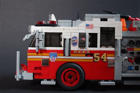 Lego Moc Fdny Engine 54 Zusammengebaut