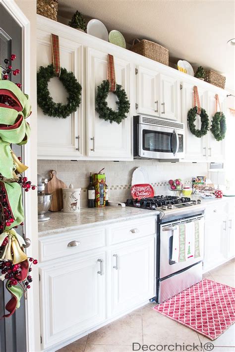 Holiday Kitchen Home Tour Decorchick Holiday Kitchen Decor