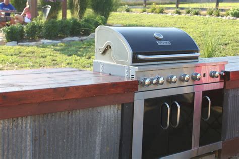 Building an outdoor kitchen can be a diy project or a complex remodel requiring professionals depending on how elaborate your plans are. Building An Inexpensive Rustic Outdoor Kitchen - Old World ...