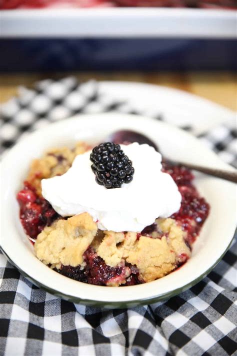 Easy Blackberry Crumble With Fresh Or Frozen Berries Miss In The
