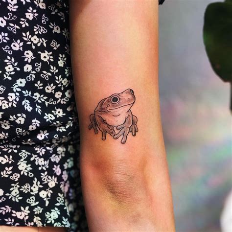 28 Cute Small Animal Tattoo Ideas