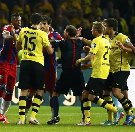 Dante erklärt hummels phantomtor vom pokalfinale. Hummels-Tor: Überstimmte Meyer im DFB-Pokal-Finale seinen ...