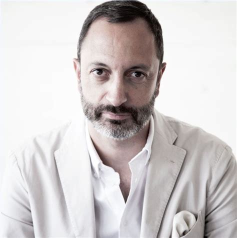 Karim is a perennial winner of the red dot award, chicago athenaeum good design award, i. Karim Habib wechselt zu Kia