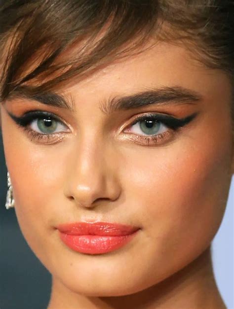 Taylor Hill Celebrity Makeup Looks Makeup Looks Sunkissed Makeup