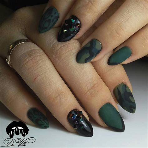 30+ outstanding emerald green nails art designs for you. Green Nails:Olive Green,Mint,Lime Shades | NAILSPIRATION
