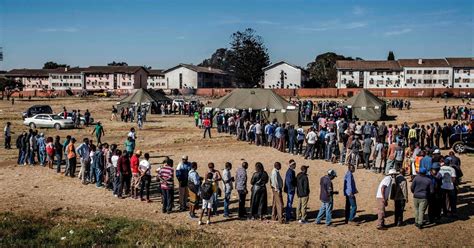 Zimbabwe Holds A Peaceful Vote Its First Ballot Since Mugabes Fall The New York Times