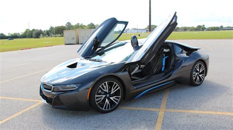 The bmw i8 was more of a showcase than a sports car. 2014 - 2015 BMW i8 - Review in Detail, Start up, Exhaus... | Doovi