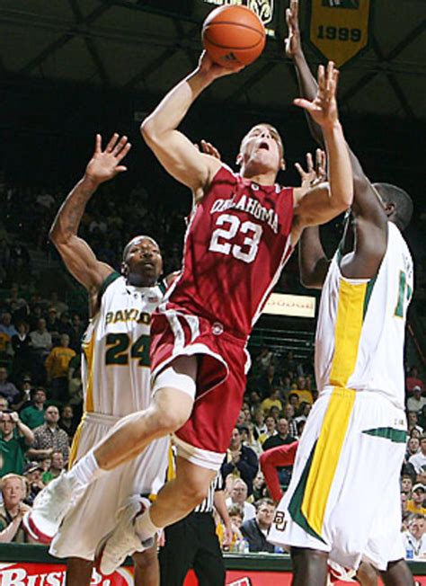 The 2010 nba draft is the last draft conducted at madison square garden. SI.com's NBA draft day blog - Sports Illustrated