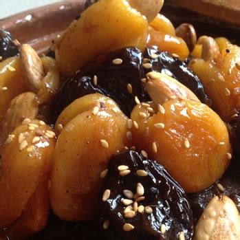 Tajine dagneau aux fruits secs