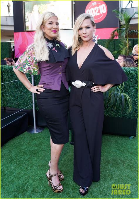 Tori Spelling Jennie Garth Host Beverly Hills Costume