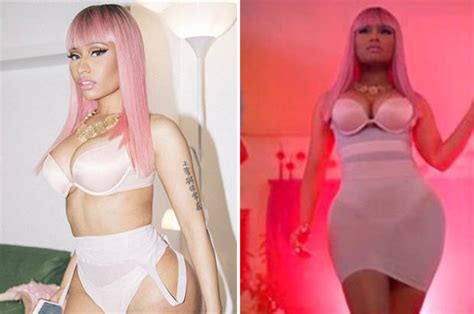 Nicki Minaj Shows Her Incredible Curves In Lingerie Pics Daily Star