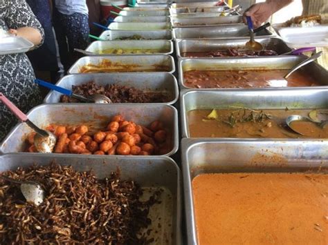 Abiharaz channel 39 views2 months ago. Makan Tengahari di Restoran Kak Ani Langkawi - Saji.my