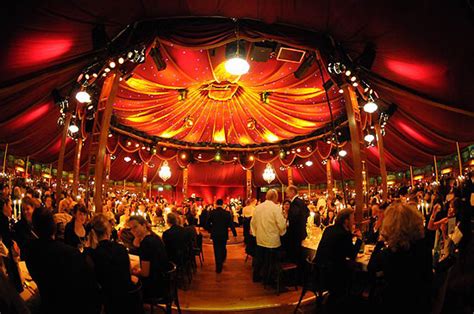 Pure glamor promises the new program showtime. Schuhbecks Teatro - vom 20. Oktober 2010 bis ca. Mitte ...