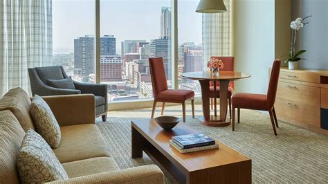 Check spelling or type a new query. Arch One-Bedroom Suite | St. Louis Suites | Four Seasons Hotel