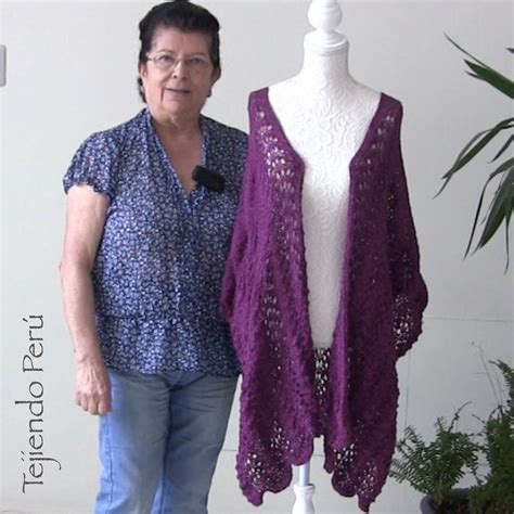 Hay varias maneras de disminuir puntos en el tejido a crochet. ¡Qué fácil de tejer este tapado de 3 rectángulos en dos ...