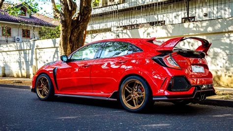 Red Civic Type R 2019 Honda Civic Type R Spied In Red Differs From