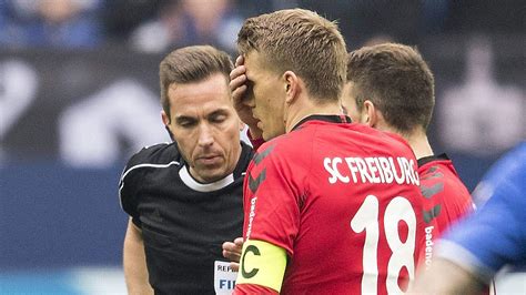 Aug 06, 2021 · schiedsrichter. DFB hebt Sperre gegen Petersen auf - IG Schiedsrichter
