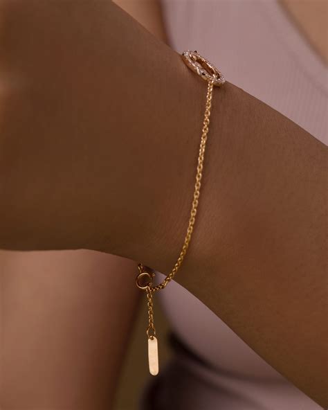 Diamond Smiley Bracelet | Delicate Diamond Bracelet Online | Foro