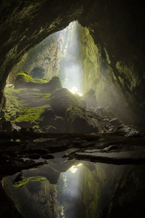 Explore The Inside View Of Worlds Largest Cave Son Hang Doong