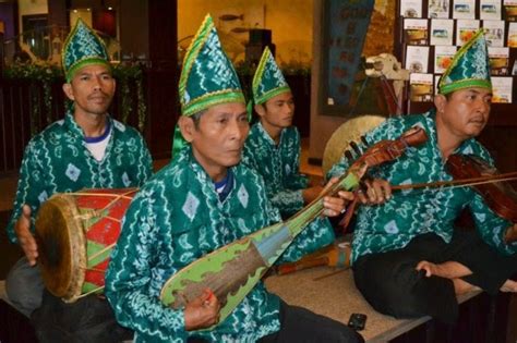 Hintalu randah, hintalu tinggi, tinti pajak, tinti gorok, pindua randah, pindua tinggi dan gorok tuha. Ternyata Pemberi Nama Musik Panting Adalah A.Sarbaini | Berita Banjarmasin | Situs Berita Data ...